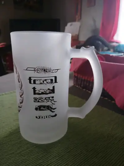 Vaso de vidrio esmerilado con diseño Tool - miniatura 2