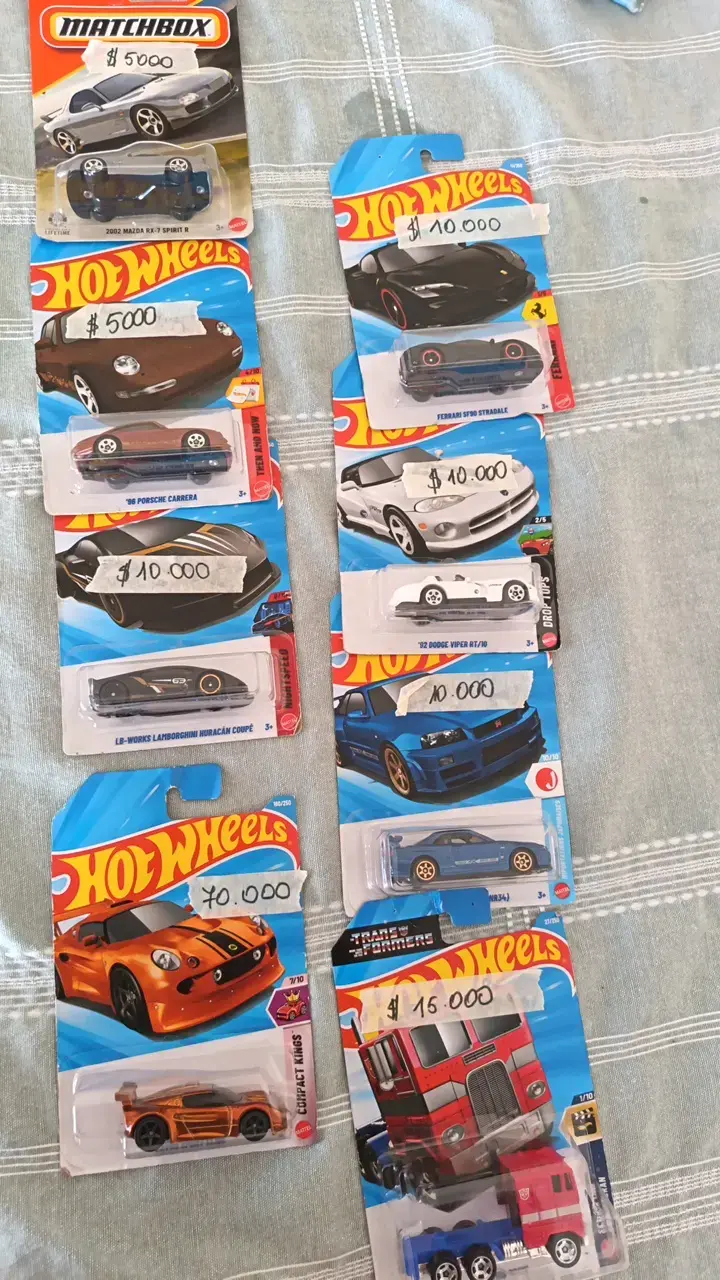 autos Hot Wheels y Matchbox precios por unidad - 1