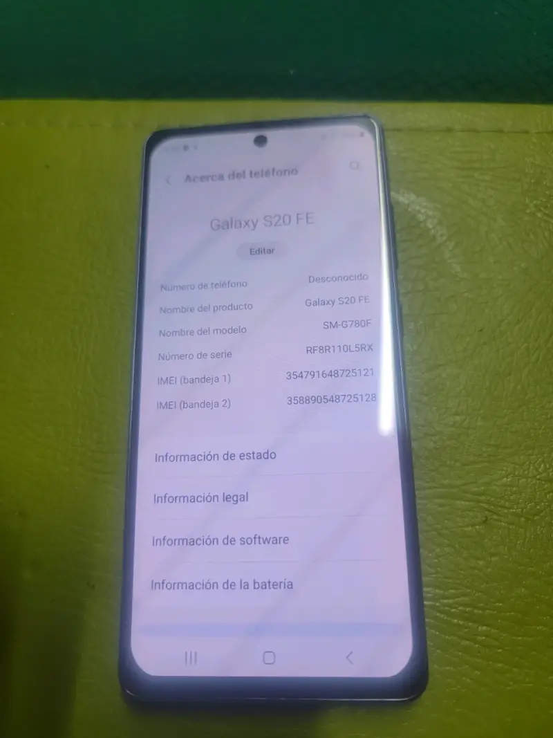Samsung Galaxy S20 FE en buen estado - 3