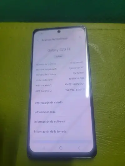 Samsung Galaxy S20 FE en buen estado - miniatura 3