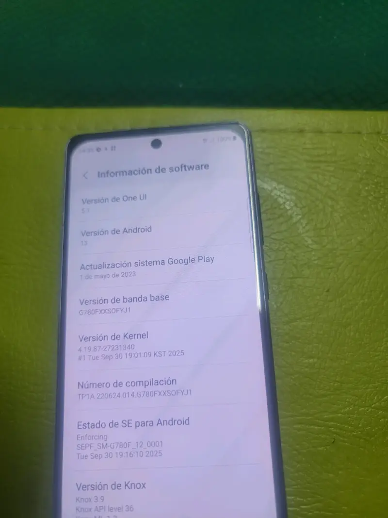 Samsung Galaxy S20 FE en buen estado - 4