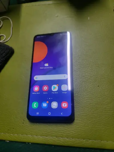 Samsung Galaxy M12 en buen estado - miniatura 1