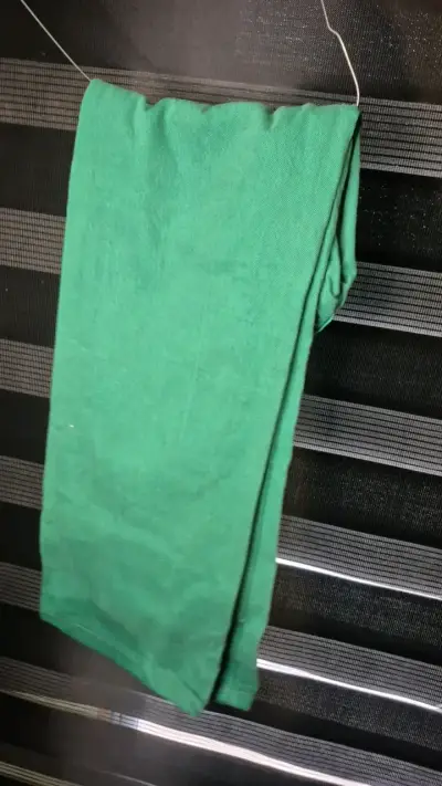 Pantalones verdes de algodón Zara - miniatura 2