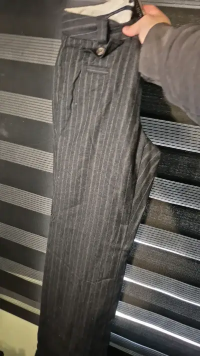 Pantalones de vestir a rayas Banana Republic - miniatura 2