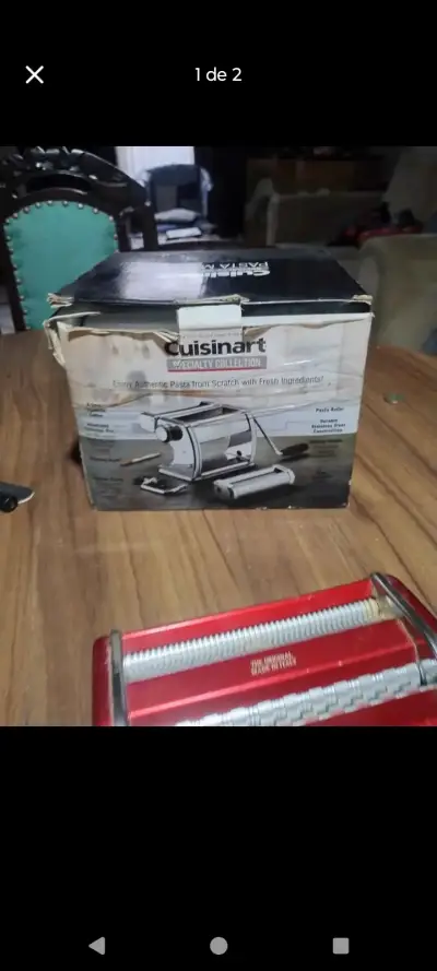 Máquina para hacer pasta Cuisinart roja - miniatura 1