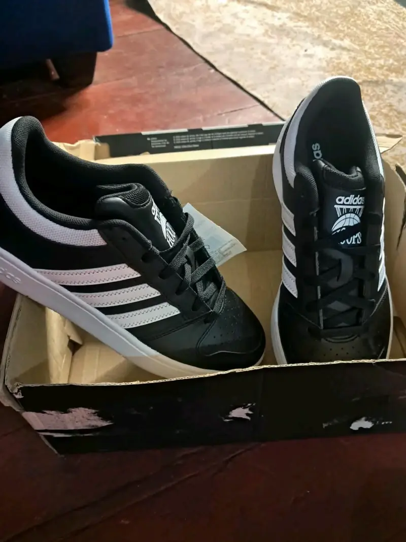 Zapatillas deportivas Adidas azules y negras - 5