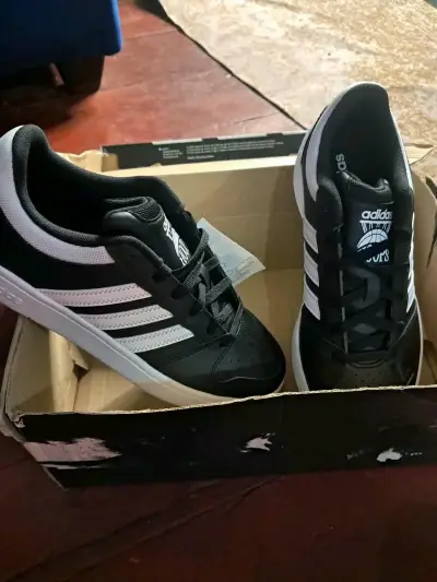 Zapatillas deportivas Adidas azules y negras - miniatura 5