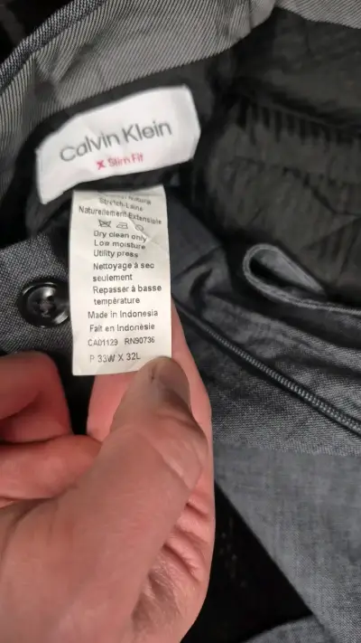 Pantalones de vestir Calvin Klein Slim Fit grises - miniatura 3