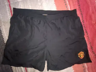 Equipo deportivos Manchester United negros - miniatura 1