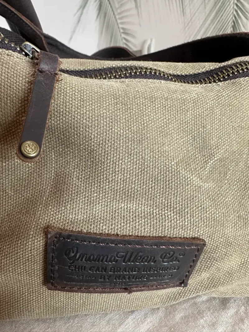 Bolso de lona marrón con detalles de cuero - 2