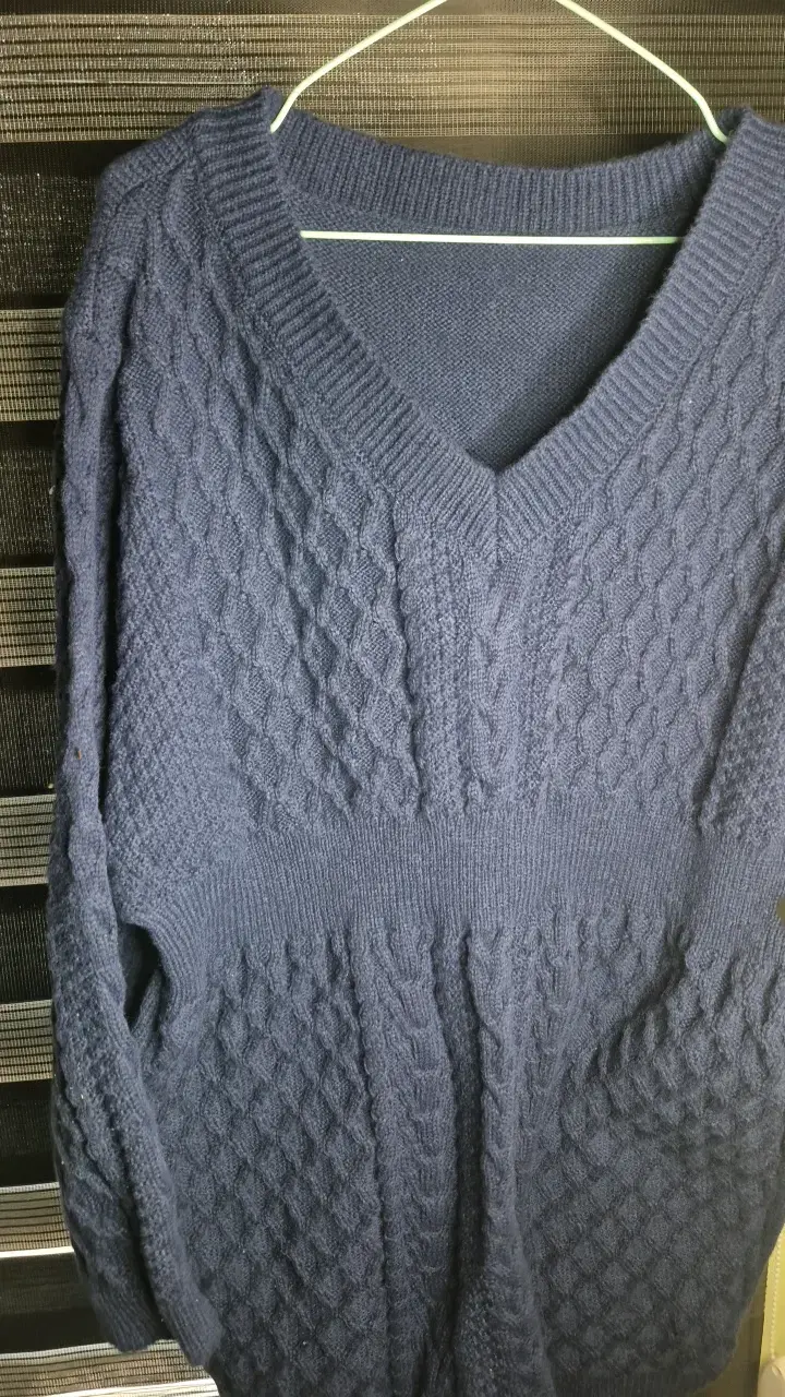 Suéter de punto azul marino para mujer - 1