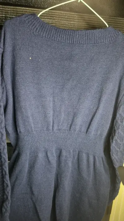 Suéter de punto azul marino para mujer - miniatura 2
