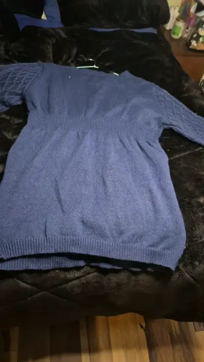 Suéter de punto azul marino para mujer - miniatura 4
