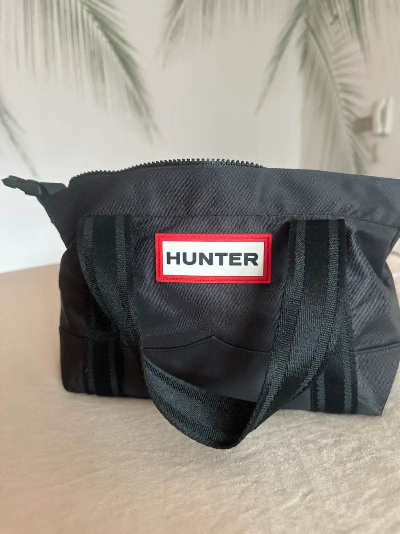 Bolso  Hunter con correa ajustable