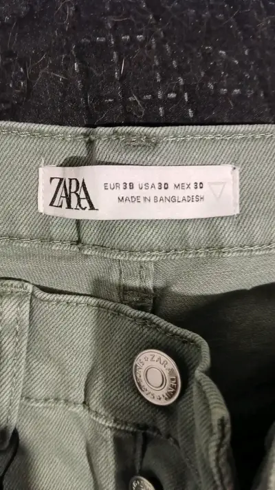 Jeans verdes Zara talla 38 - miniatura 2