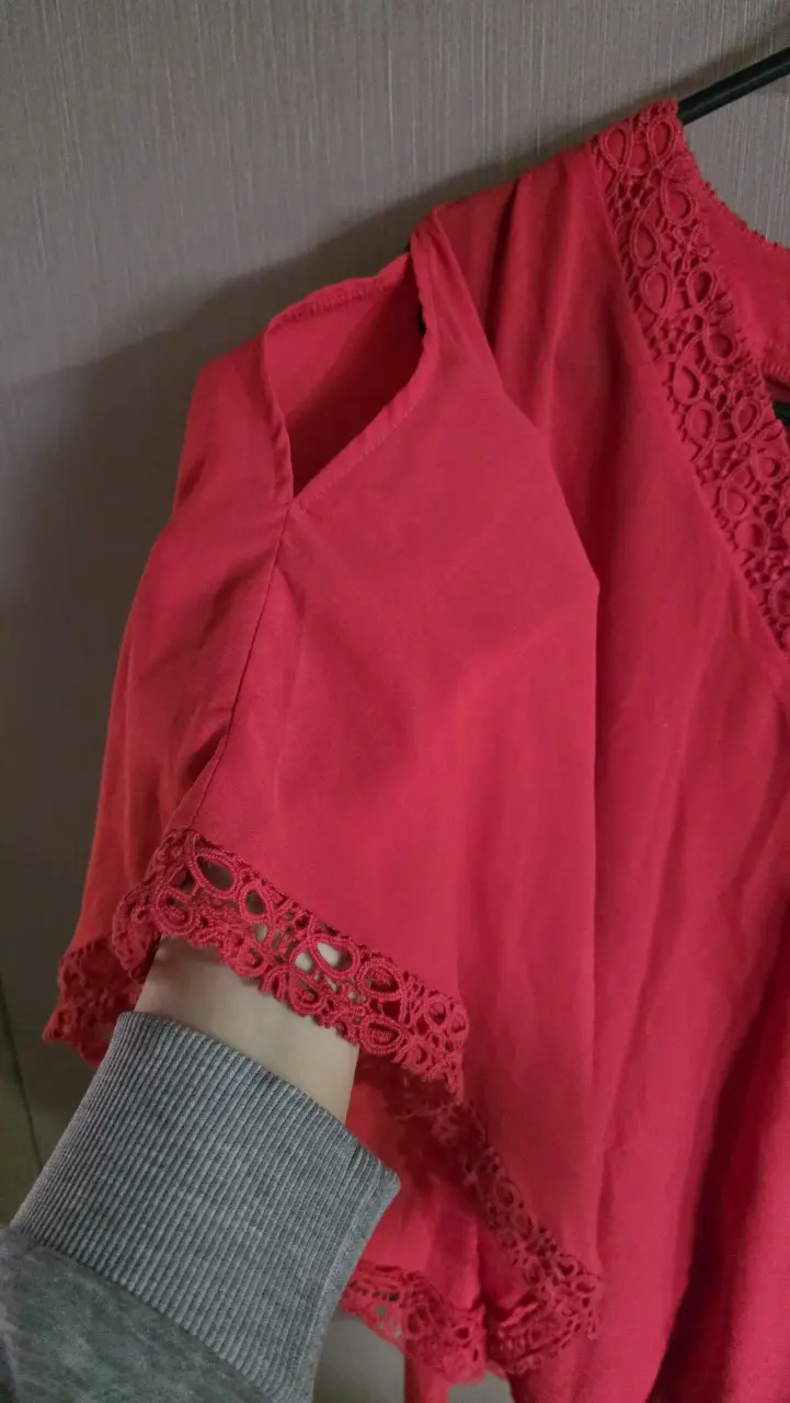 Blusa roja con encaje para mujer talla M - 3