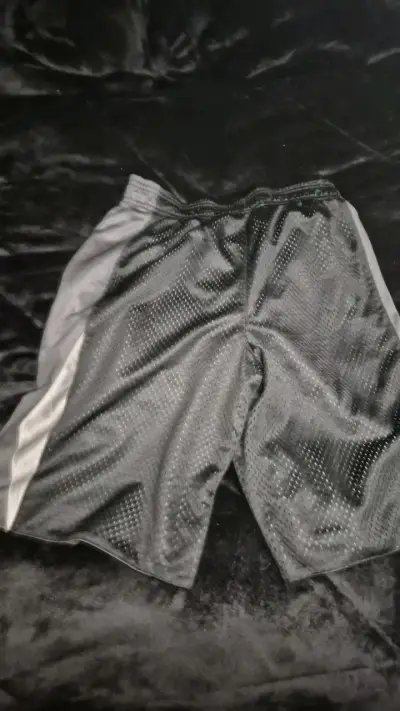 Shorts deportivos negros para hombre Artos - miniatura 3