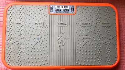 Plataforma Vibratoria Powerfit Compact E382 - miniatura 2