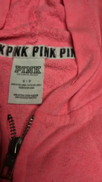 Polerón Y2K con capucha rosa PINK Victoria Secret - miniatura 2