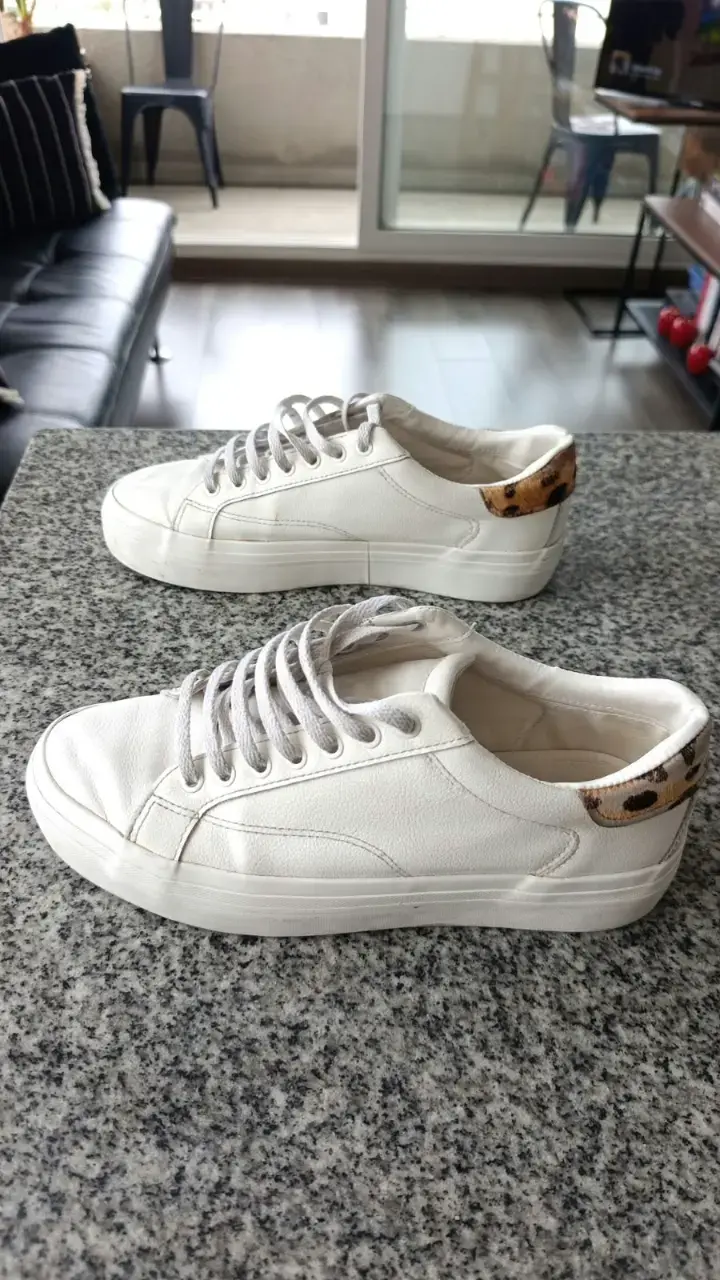 Zapatillas blancas ZARA #39 USADAS - 2