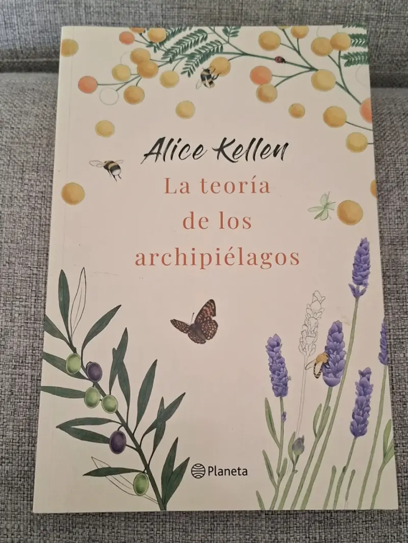 Libro 'La teoría de los archipiélagos'/ Alice Kel - 1