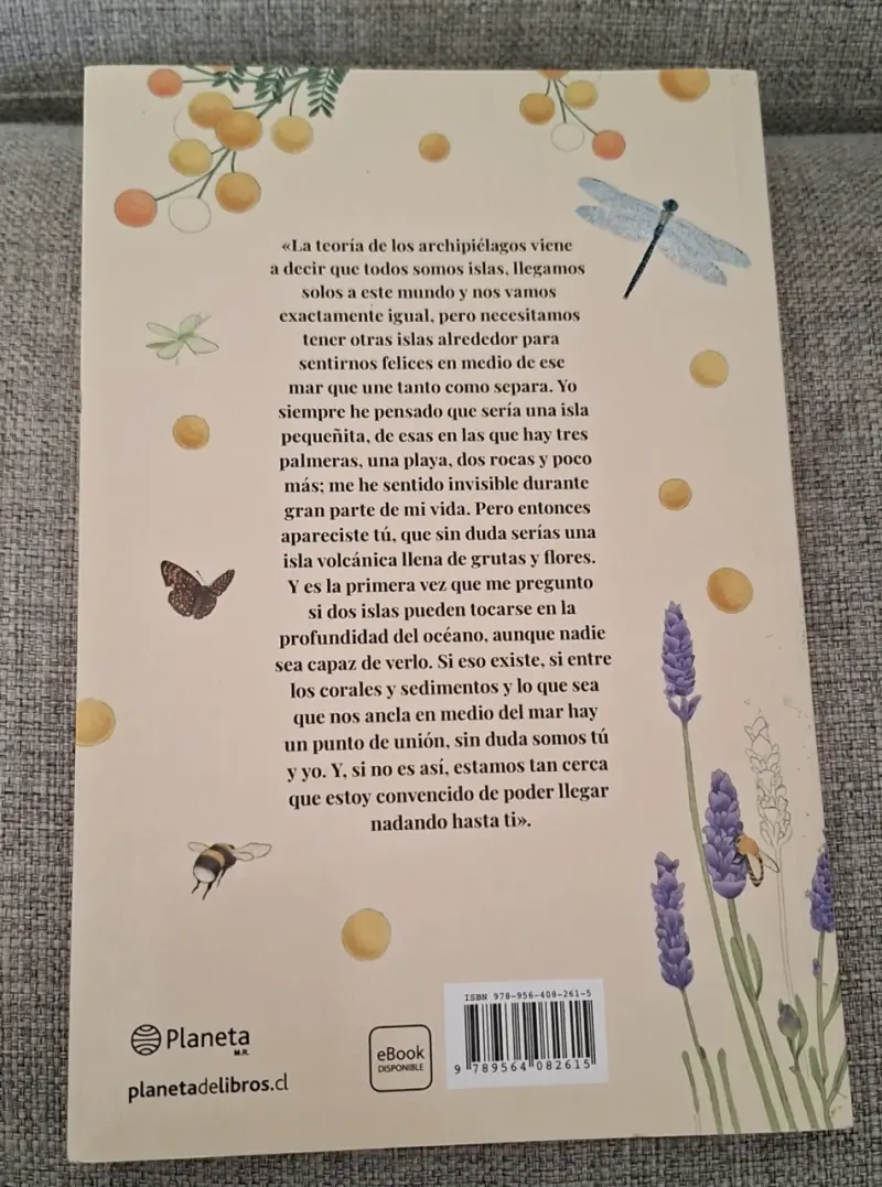 Libro 'La teoría de los archipiélagos'/ Alice Kel - 2