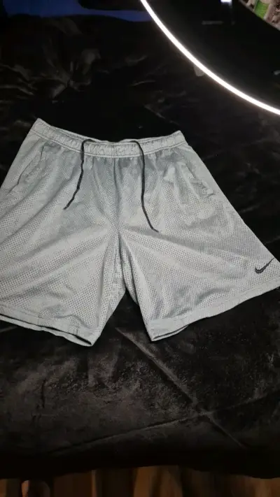 Shorts deportivos Nike Dri-Fit gris XL - miniatura 1