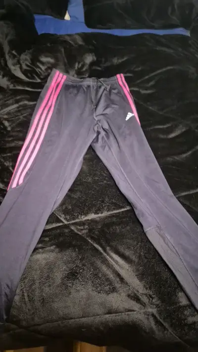 Pantalones deportivos Adidas negros con  rosa - miniatura 1