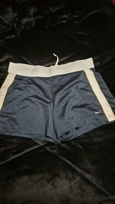 Shorts deportivos Nike para hombre - miniatura 1