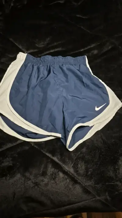 Shorts deportivos azules Reebok talla M - miniatura 1