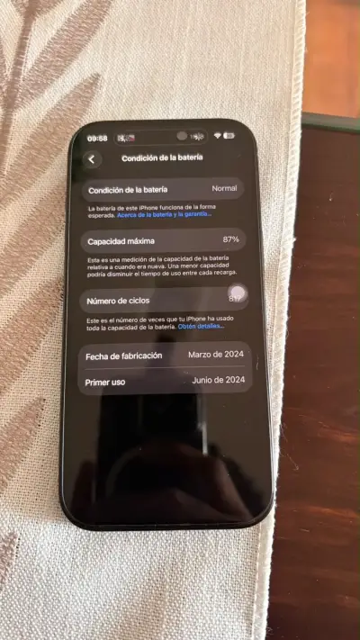 iPhone 15 128GB Negro en Buen Estado - miniatura 3