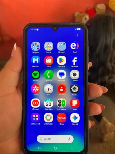 Samsung Galaxy A15 5G en buen estado - miniatura 2