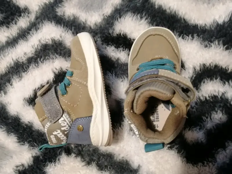 Zapatillas de bebé con velcro y cordones - 3