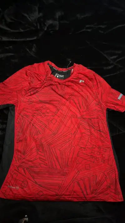 Polera deportiva roja Russell Dripower 360 - miniatura 1