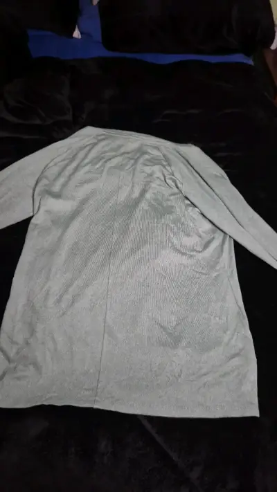 Polera verde claro Banana Republic para mujer - miniatura 3