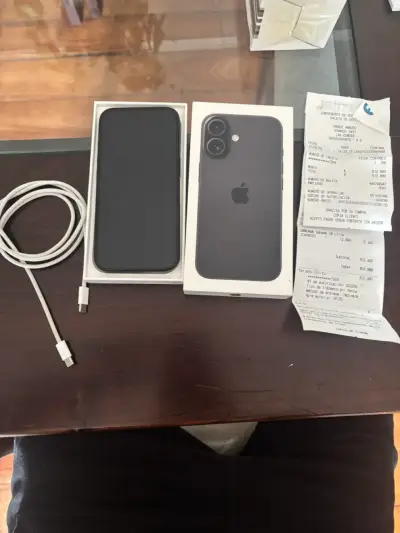 iPhone 1 en excelente estado con caja y accesorios - miniatura 1