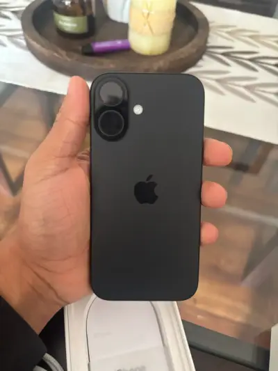 iPhone 1 en excelente estado con caja y accesorios - miniatura 2