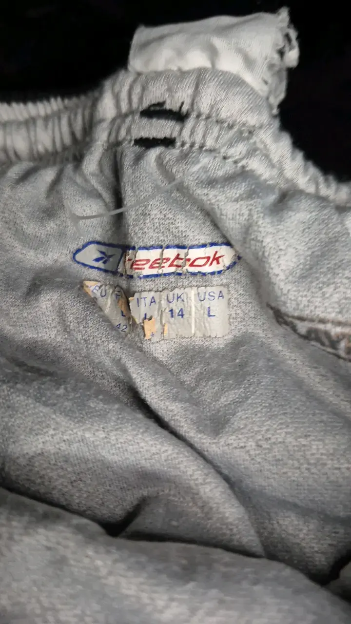 Shorts deportivos Reebok negros talla L - 2