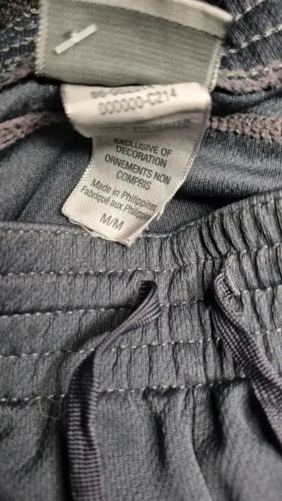 Shorts deportivos grises Champion para hombre - miniatura 3