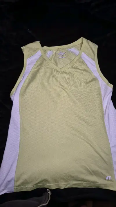 Polera Deportiva Sin Mangas Russell Athletic Verde - miniatura 1