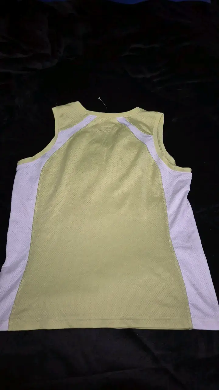 Polera Deportiva Sin Mangas Russell Athletic Verde - 3