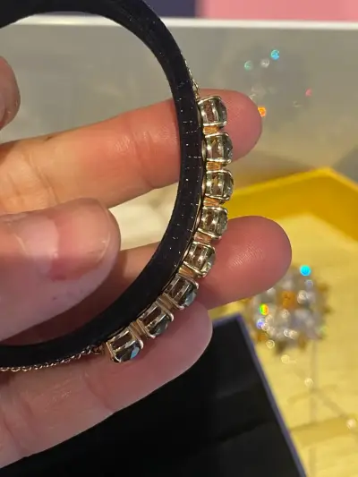 Pulsera de piedras preciosas en caja de regalo - miniatura 3