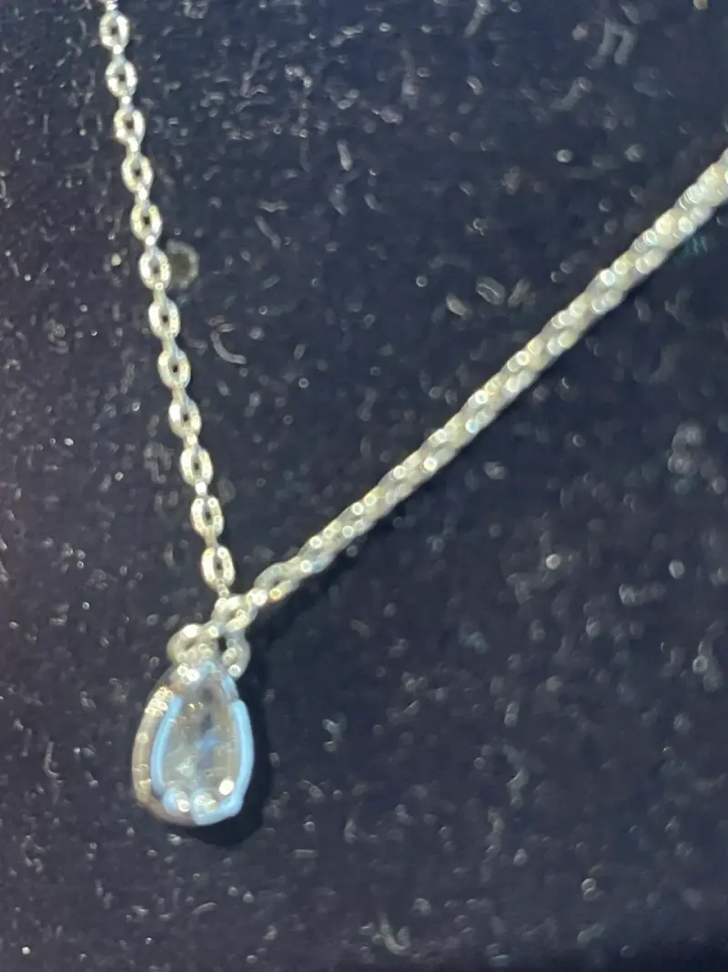 Conjunto de collar y aros con colgante de lágrima - 2