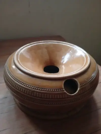 Antiguo recipiente - miniatura 1