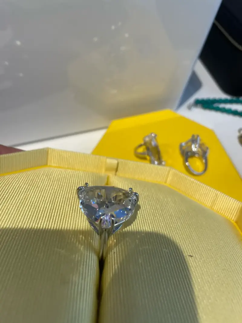 Anillo de  con cristal  Swarovski en forma de lágr - 2