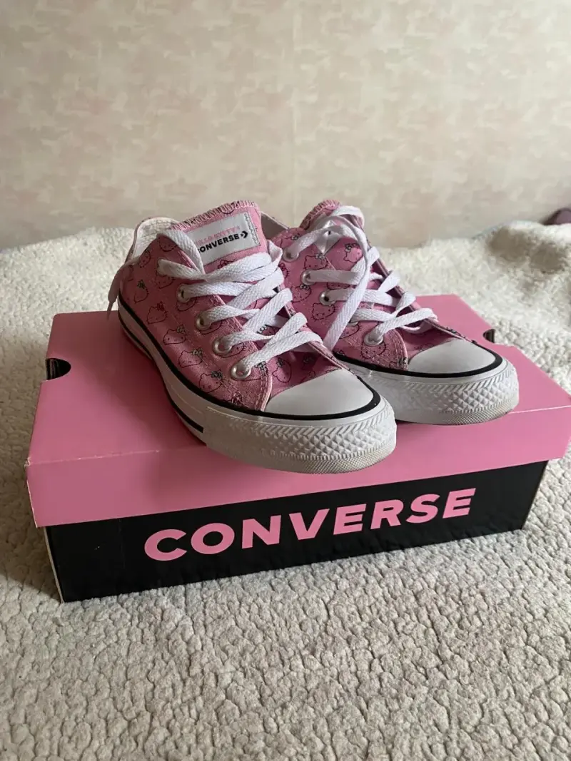 Converse x Hello Kitty Chuck Taylor All Star OX Pr