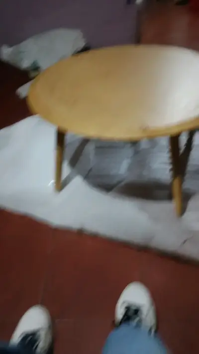 Mesa redonda de madera lenga y roble - miniatura 2