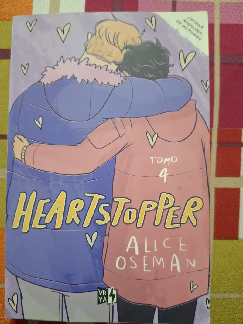 Libro Heartstopper Tomo 4 de Alice Oseman - 1