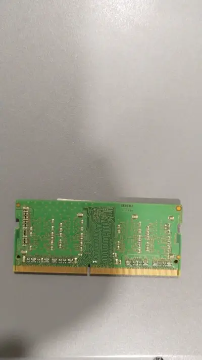 Memoria RAM 4GB DDR4 para Laptop - miniatura 2