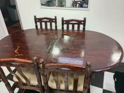 Mesa de comedor extensible de madera con  sillas - miniatura 4